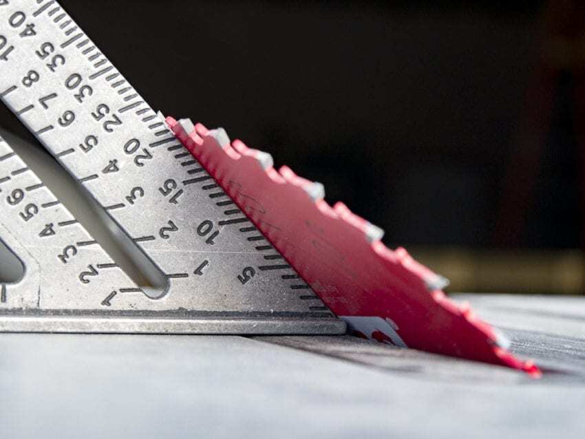 How to Calibrate a Table Saw Like a Pro - Pro Tool Reviews